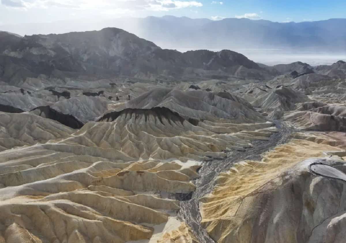 המקום הכי נמוך ויבש ביבשת אמריקה עקף את הגרנד קניון וילוסטון בדרך לפסגת רשימת אתרי הטבע המומלצים. עם עלויות לינה נגישות ונוף ששימש לסרטי מלחמת הכוכבים