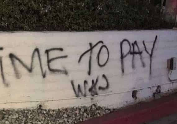 השנאה מרימה ראשה בלוס אנג'לס: איומים לקראת מתקפה אנטישמית רוססו על בתי ספר יהודים ברחבי העיר 