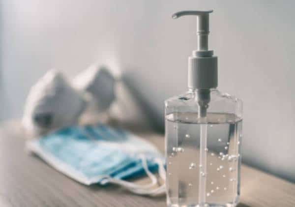 מומחה איטלקי: "נגיף הקורונה בדרך להיעלם מעצמו"