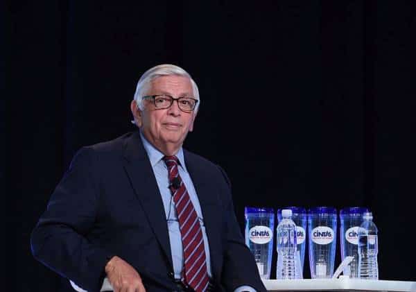 בגיל 77: הלך לעולמו דיוויד סטרן, קומישינר ה-NBA לשעבר