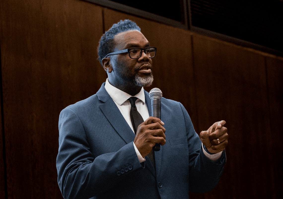 תושבי שיקגו בחרו בראש עיר פרוגרסיבי חדש 