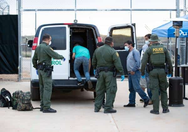 "הסכנה לא חלפה": זינוק במספר המסתננים בגבול ארה"ב-מקסיקו