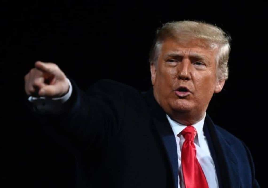 טראמפ נכנס חזק בלברון ג'יימס: "התפרצויותיו גזעניות ומגעילות, רייטינג ה-NBA בשפל היסטורי - כדאי שיתמקד בכדורסל"