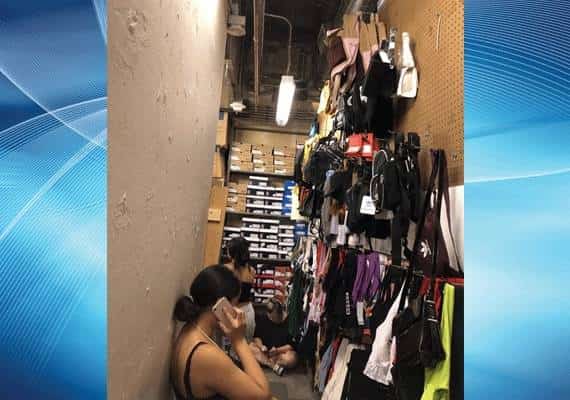 נסיון שוד במרכז הקניות טופנגה בוודלנד הילס: עוצר הוטל למשך זמן רב