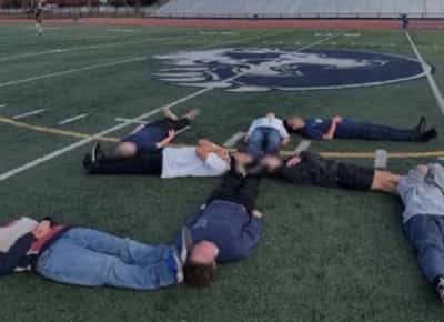 צלב קרס אנושי על הדשא בעמק הסיליקון: תקרית אנטישמית בתיכון בסן חוזה מזעזעת קהילה שלמה