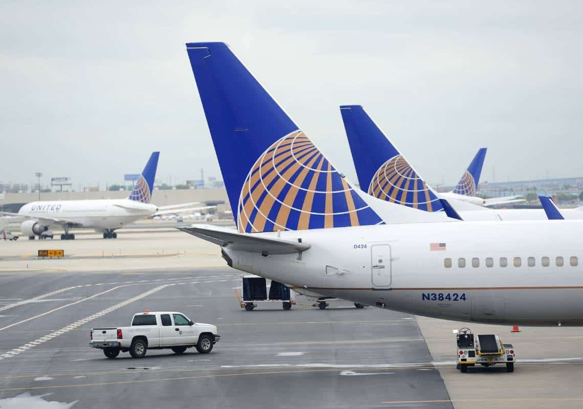 "נוסעים הוחזקו במטוסים בניגוד לחוק": קנס חסר תקדים הוטל על יונייטד איירליינס