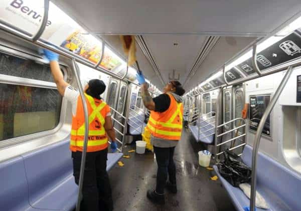 "אנו מתמודדים מול אתגר רפואי היסטורי": נחצה רף 700 נשאי נגיף הקורונה ברחבי ארה"ב