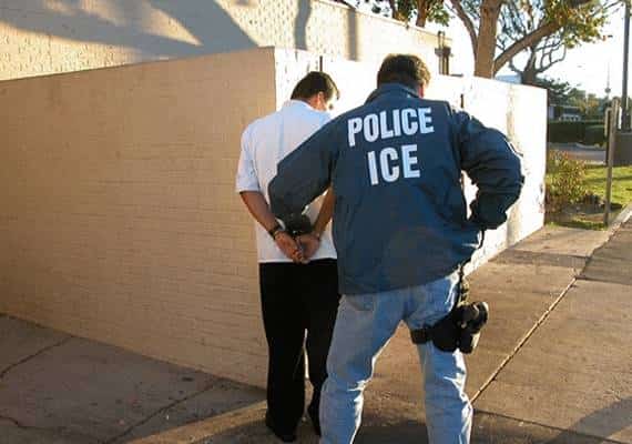 לימודים פיקטיבים בארה"ב: 250 עצורים בהונאת ויזת סטודנט