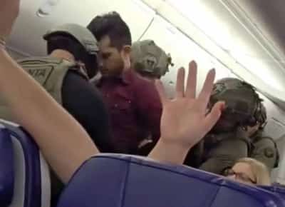 ארוע בטחוני חמור בשמיים: הנוסעים חוייבו להרים ידיים כששוטרים חמושים עלו למטוס