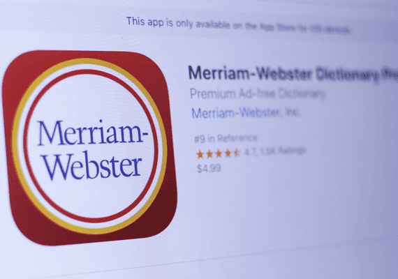 מילון מרים-וובסטר בחר את מילת השנה שלו, ואיך טראמפ קשור אליה?