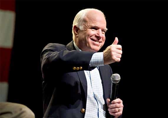 הסנאטור הוותיק ג'ון מקיין הודיע על הפסקת הטיפול במחלת הסרטן