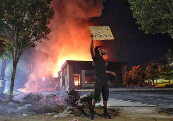 דעה: למה אמריקה בדרך למלחמת אזרחים חדשה