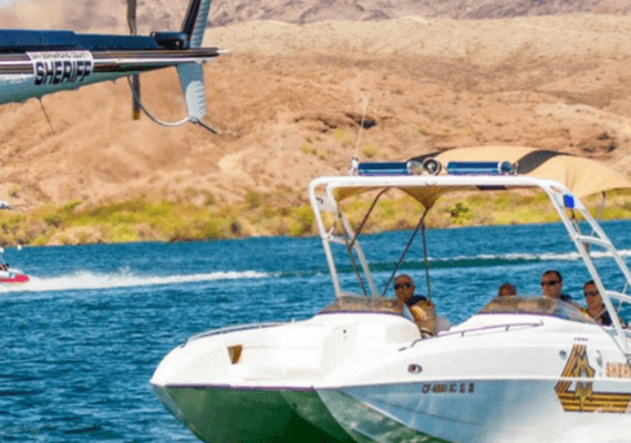 קליפורניה: שני נעדרים ו-12 פצועים בהתנגשות חזיתית בין שתי סירות