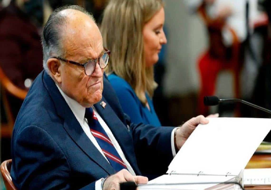 טיהור פוליטי כוחני וחסר תקדים: ניו יורק השעתה את רישיון עריכת הדין של ג'וליאני בגלל שטען שהבחירות ב-2020 נגנבו