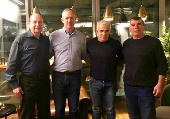 הפוליטיקה הישראלית כמרקחה: גנץ ולפיד רצים יחד, מתכננים רוטציה על ראשות הממשלה