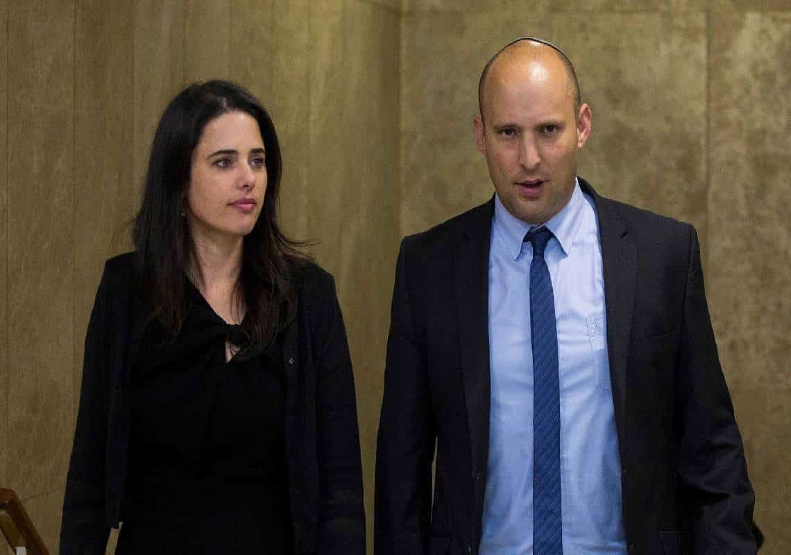 דעה: קריאה אחרונה לבנט ושקד  - "אתם בדרך להפוך את הנגב לדאע"שסטן"