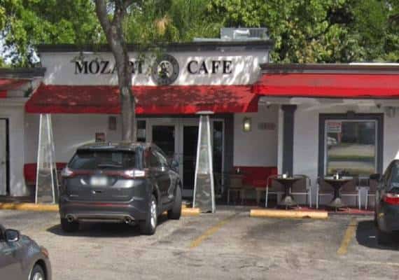 הלשנה בקהילה הישראלית שלחה פקחים למסעדה הכשרה בפורט לודרדייל? "איש עסקים שהיה איתי במשא ומתן אחראי לזה"