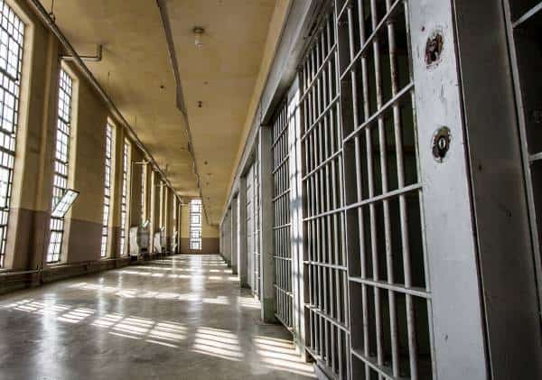 בעקבות תביעתו של אסיר יהודי: מנות כשרות יוכנסו לבתי הכלא