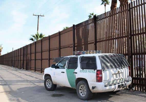 ממשל טראמפ החל בעבודות לשידרוג חומת הגבול בין קליפורניה למקסיקו