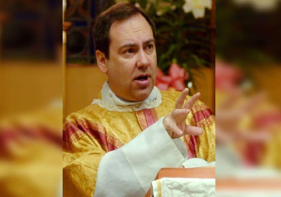 הכומר ביצע גירוש שדים לעצירת 'הונאת הבחירות', ושילם על כך ביוקר 