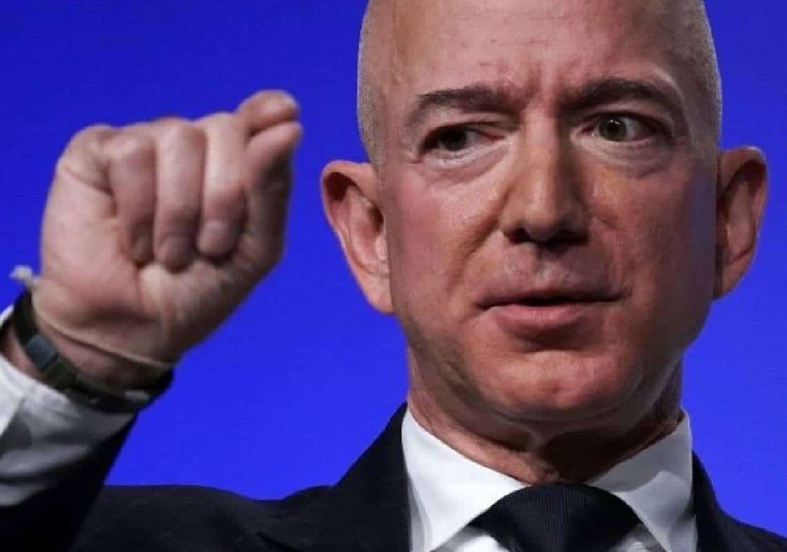 אמזון מודה: "נהגים נאלצו להשתין בבקבוקים בשל לוח זמנים צפוף"