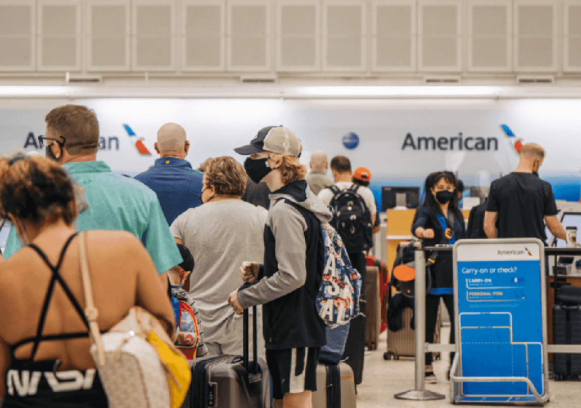 כאוס בשדות התעופה: מאות טיסות בוטלו ברחבי ארצות הברית