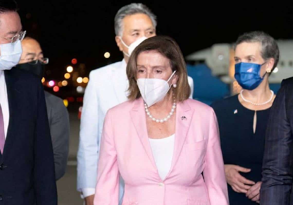 "פלוסי צודקת": סין מאיימת במלחמה, טייוואן מתכוננת לספיגה,  והרפובליקנים? רק משבחים את הצעד של יו"ר בית הנבחרים