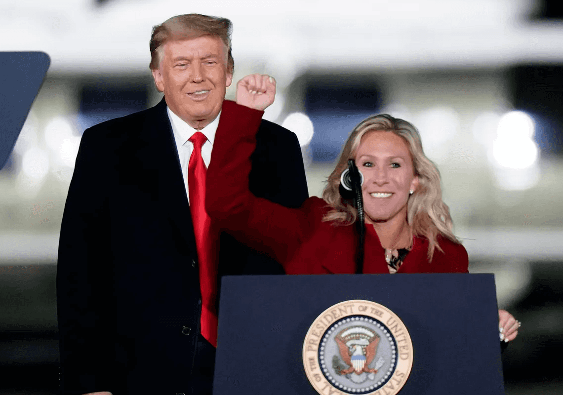 "טוויטר היא בושה לדמוקרטיה": טראמפ מגיב על החסימה של הנציגה גרין מהרשת החברתית