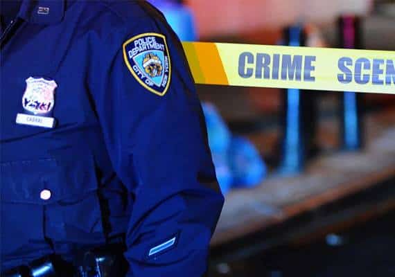 ניו יורק: דקר את אשתו למוות והתקשר אל קצין המבחן