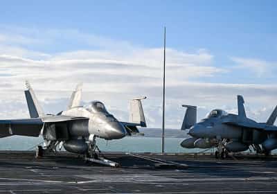 ארה"ב ממשיכה ללחוץ: מטוסי קרב אמריקאיים מעולם לא התקרבו כל כך לוונצואלה