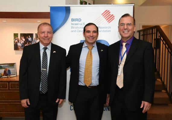 בלי ניסיון דיפלומטי אך עם עבר בעסקי הקזינו: האיש מספר 2 בשגרירות ארה"ב בישראל