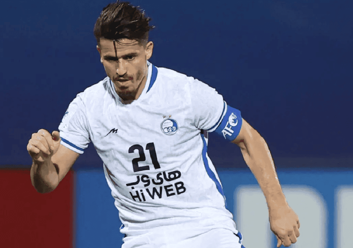 שחקן כדורגל איראני נעצר בשל תמיכתו בהפגנות האלימות במדינה 