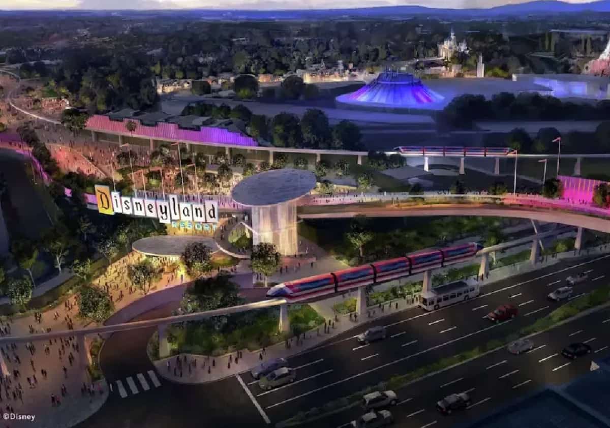 עבודות תשתית, שינויים באזור החניה ודיונים ברשת גרמו למעריצי דיסני לתהות האם ענקית הבידור מכינה את הקרקע להתרחבות גדולה במיוחד בדרום קליפורניה