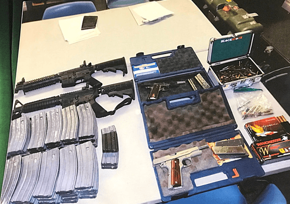 בעקבות גל אירועי הירי בבתי הספר: המשטרה מגבירה את האכיפה על אחסון כלי נשק בבתים בהם מתגוררים תלמידים