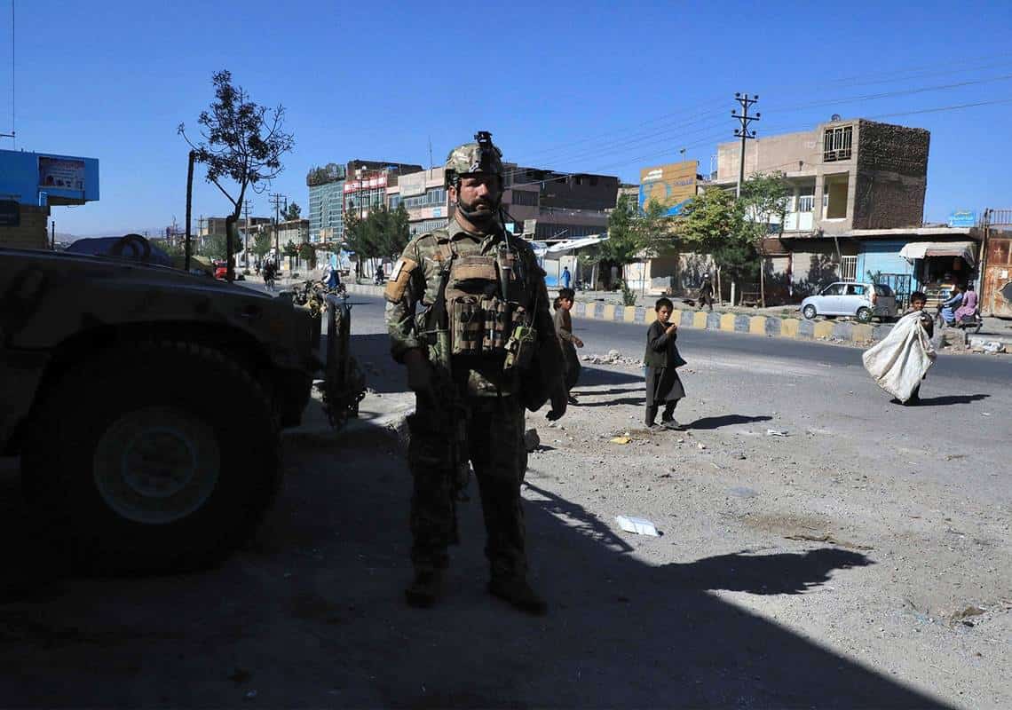 "יעזרו בפינוי השגרירות": אלפי חיילים אמריקאים יישלחו לאפגניסטן