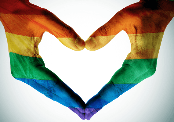 ארה"ב שוללת ויזות מבני זוג לא-נשואים של דיפלומטים  גאים