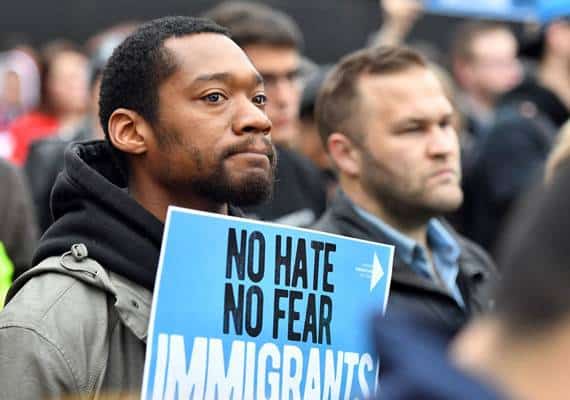 קליפורניה: המאבק של ממשל טראמפ נגד 'ערי המקלט' מגיע לבית המשפט