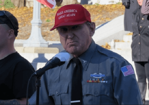 הניאו-נאצי שמתמודד כמועמד רפובליקני באילינוי: "עבדתי עליהם"