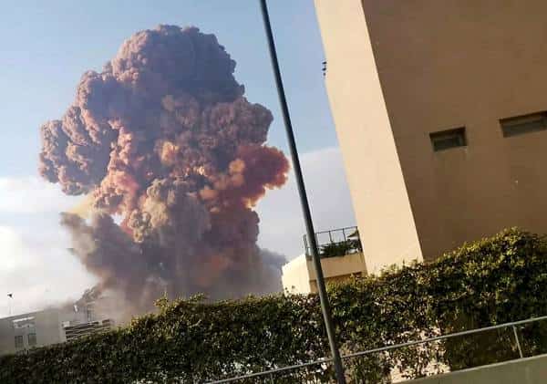 הפיצוץ בביירות: מניין הקורבנות ממשיך לעלות, חשש שמאות לכודים מתחת להריסות