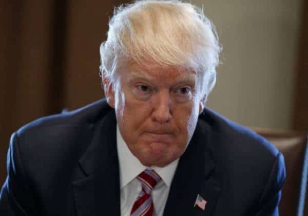 שלושה חודשים לפני בחירות 2020 טראמפ מרגיע טונים בזמן שאמריקה בוערת - זה נראה חשוד, אבל זה כנראה גאוני