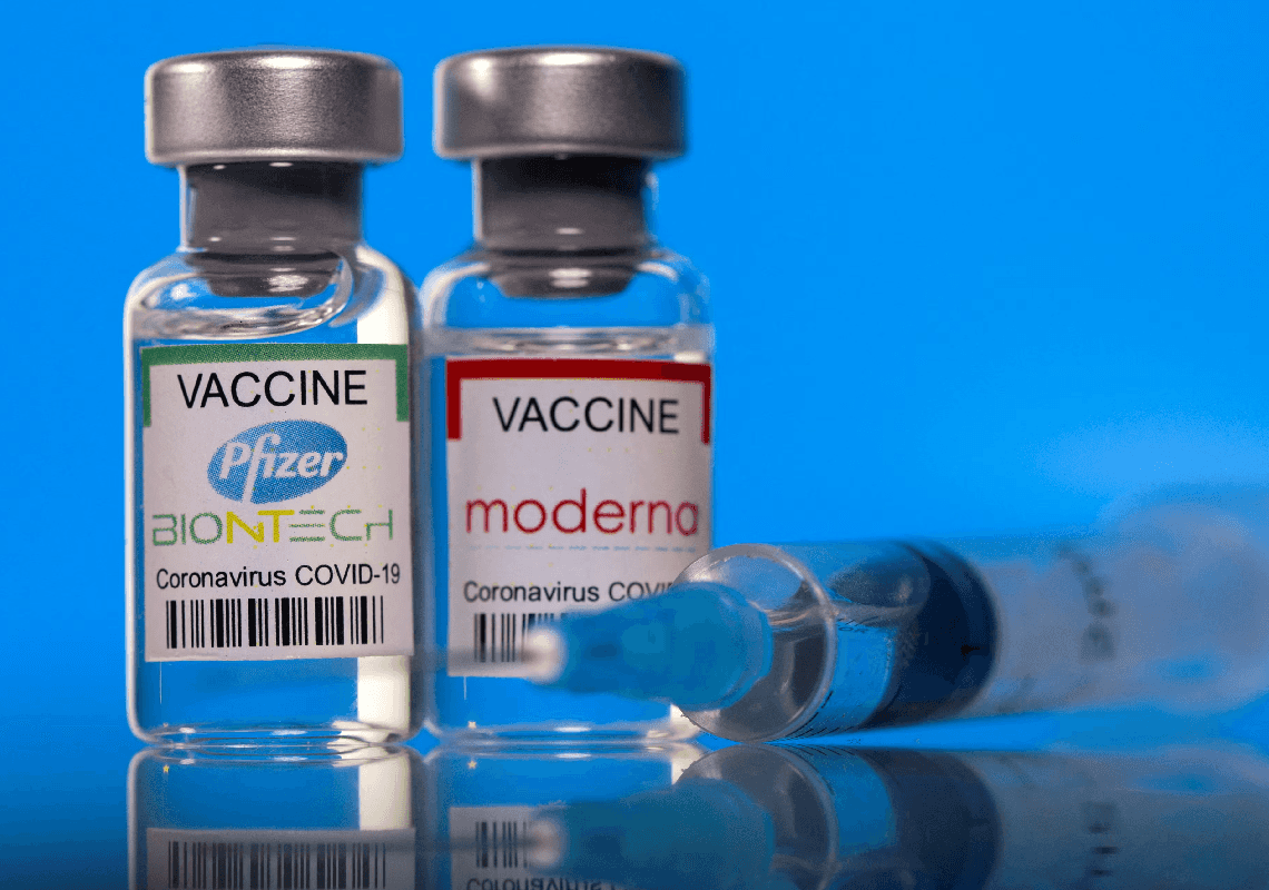 ה-FDA מחייב את פייזר ומודרנה להזהיר: חיסוני הקורונה עלולים לגרום לדלקות לב - במיוחד בקרב גברים צעירים
