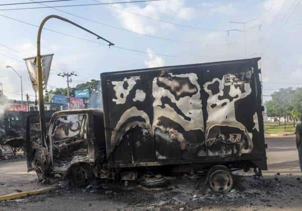 דרמה במקסיקו: בנו של אל צ'אפו נעצר, אנשי הקרטל הבעירו עיר שלמה בתגובה
