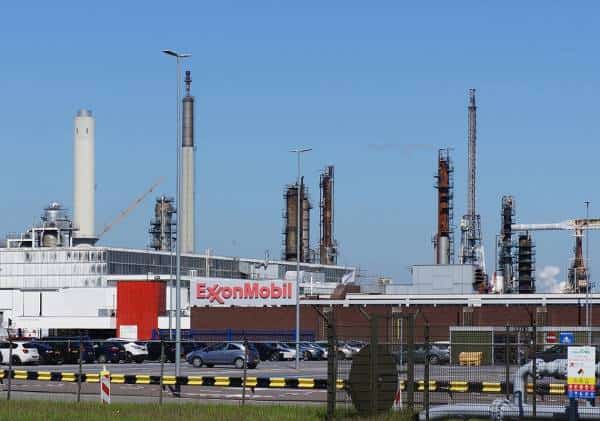 למרות החשש ממדינות ערב: אקסון מובייל שוקלת לבצע חיפושי נפט וגז טבעי בישראל