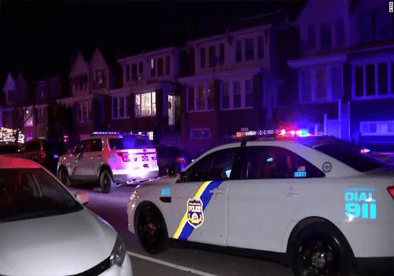 כשהילדים בבית: גבר חשוד כי דקר למוות את בת זוגו 