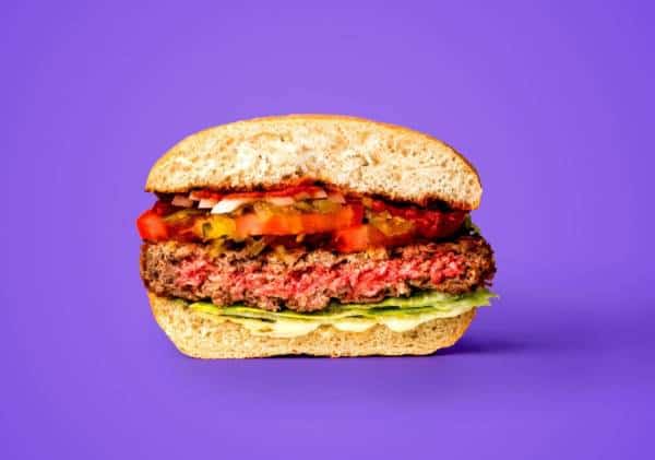 הביונד מיט והאימבפסיבול משתלטים על התפריט בארה"ב: קרוב ל-90 אחוז מצרכני הבשר מהצומח כלל אינם טבעונים