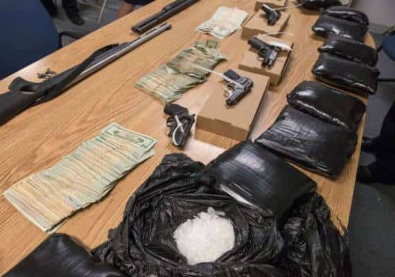 משטרת אינדיאנפוליס תפסה סמים ונשק בשווי של כ-750 אלף דולר