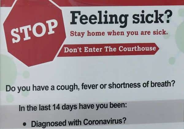 חולה קורונה הגיע למקום עבודתו והוביל להדבקה המונית: לפחות 7 נדבקו ומתו, מאות נוספים הוכנסו לבידוד