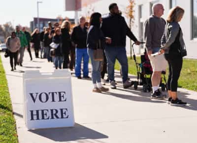 ממשל טראמפ נבלם: בית משפט פדרלי קבע שאין לנשיא סמכות לדרוש הוכחת אזרחות בטופס הרישום הארצי