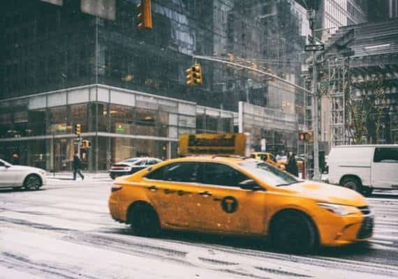 ניו יורק: לא יהיו היום לימודים בגלל השלג, קור חריג צפוי עד יום שישי