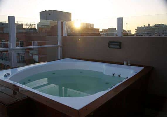 טרגדיה בפלורידה: אשה מתה בעקבות בילוי בג'קוזי